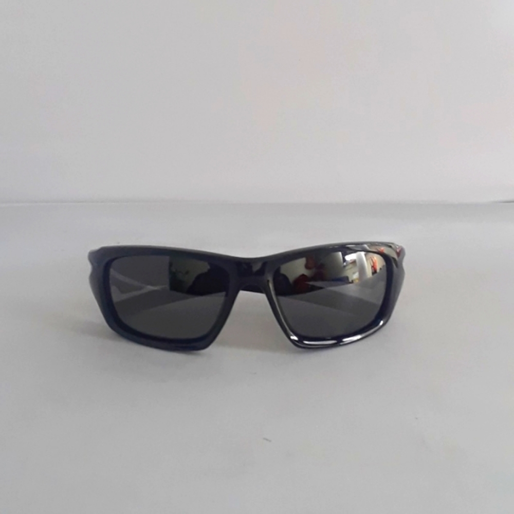 OAKLEY VALVE POLARIZED.